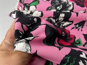 Fastvævet viscose med stræk - skøn lys pink med fede blomster